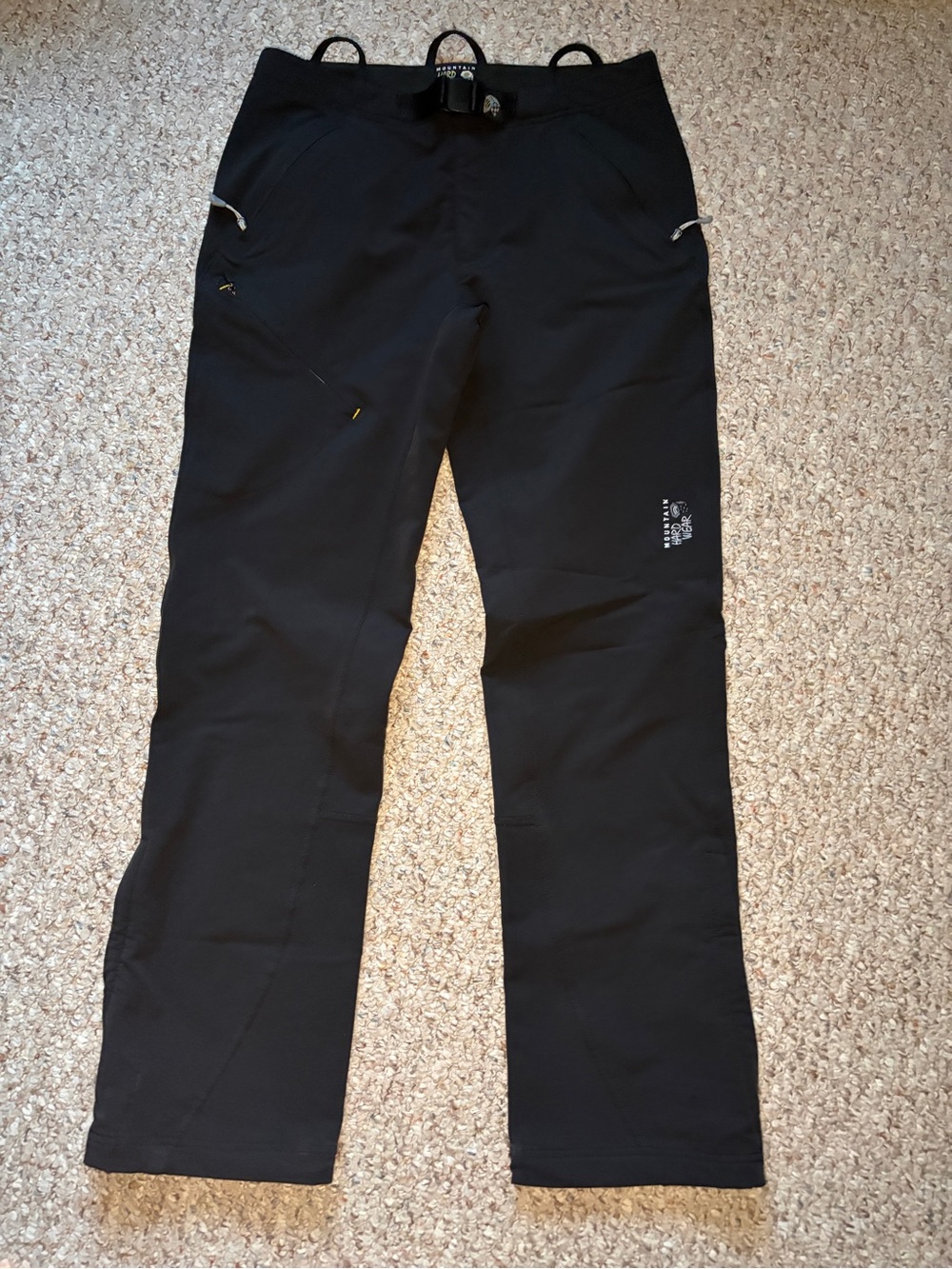 Mountain hardwear outdoor winter black pants women’s medium mid rise 32” inseam
